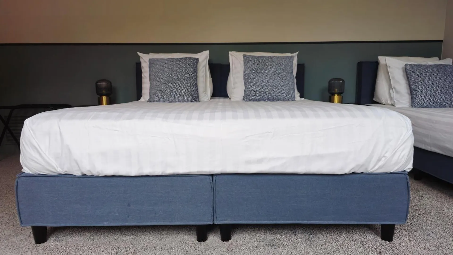 Guest Room Утрехт 0*,